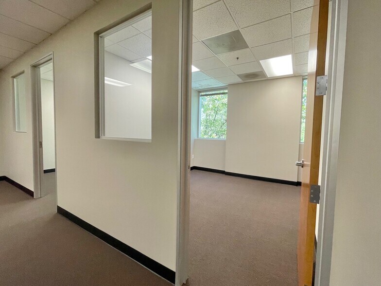 More Photos Of 400 Plaza Dr, Folsom Office For Sale