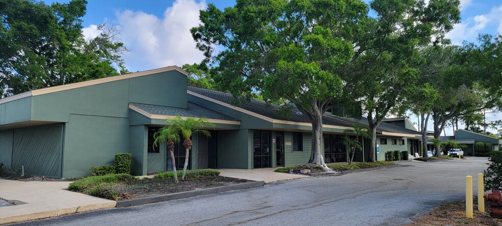 Primary Photo Of 34629 U.S. Highway 19 N, Palm Harbor Medical For Lease