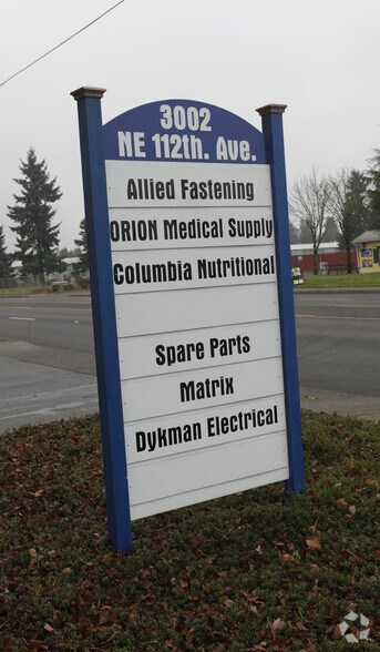 More Photos Of 3002-3004 NE 112th Ave, Vancouver Distribution For Lease