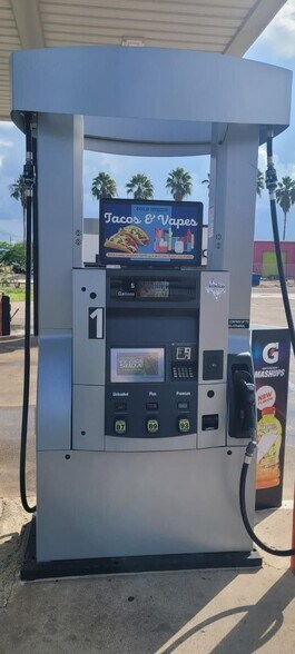 More Photos Of 939 S Alamo Rd, Alamo Convenience Store For Sale