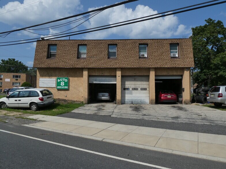 Primary Photo Of 304 White Horse Pike, Clementon General Retail For Sale
