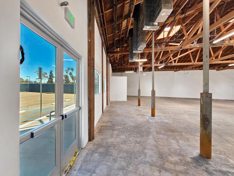 More Photos Of 5075 W Adams Blvd, Los Angeles Medical For Lease