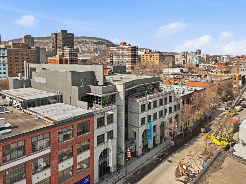 More Photos Of 3536 Boul Saint-Laurent, Montréal Office For Sale