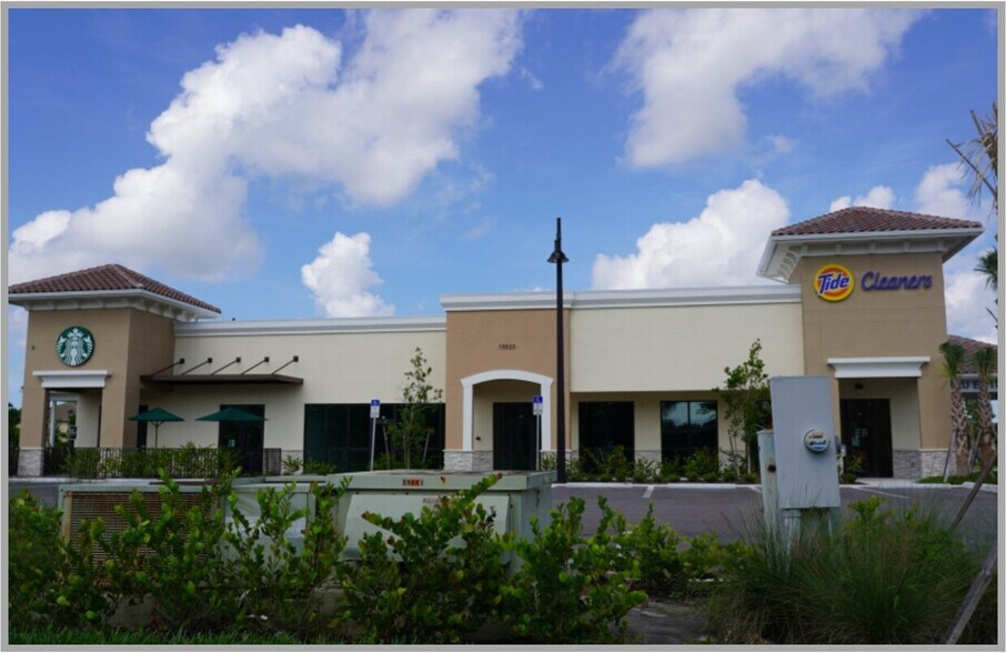 More Photos Of 19533 Highland Oaks Dr, Estero General Retail For Lease