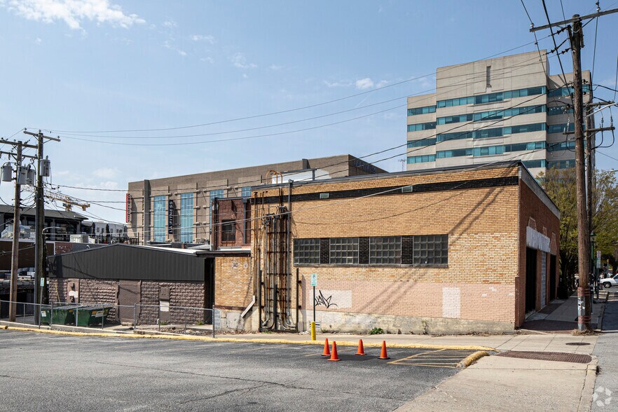 More Photos Of 424 York Rd, Towson Freestanding For Lease