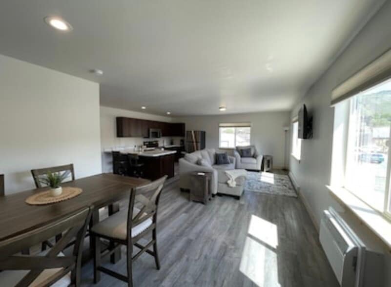 More Photos Of 301 Spring St, Gardiner Apartments For Sale