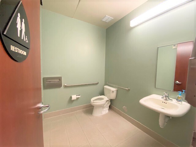 More Photos Of 205-245 Foss Creek Cir, Healdsburg Office For Sale