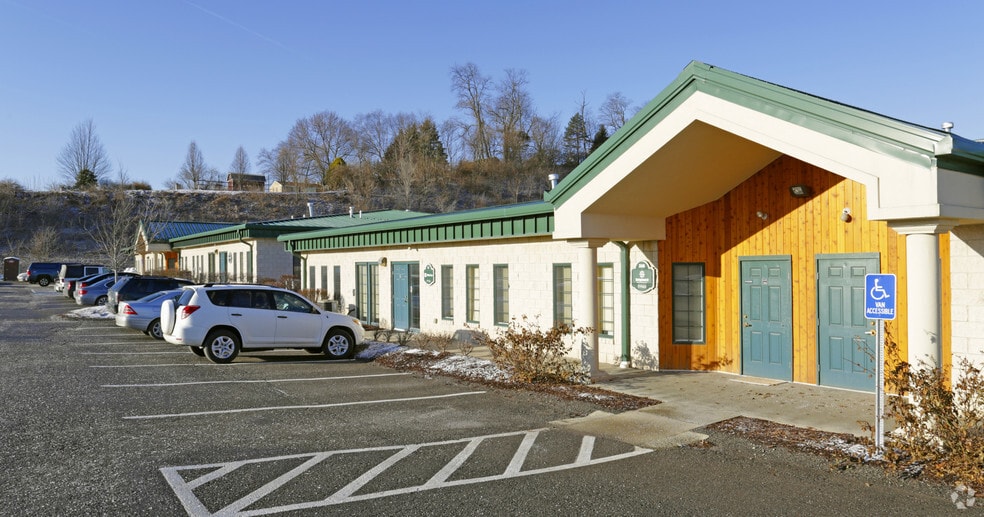 More Photos Of 300 Cedar Ridge Dr, Pittsburgh Unknown For Lease