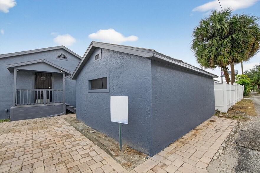 More Photos Of 1305 N Armenia Ave, Tampa Office For Sale