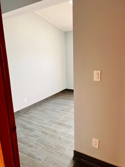 More Photos Of 1032-1036 Victory Blvd, Staten Island Medical For Lease