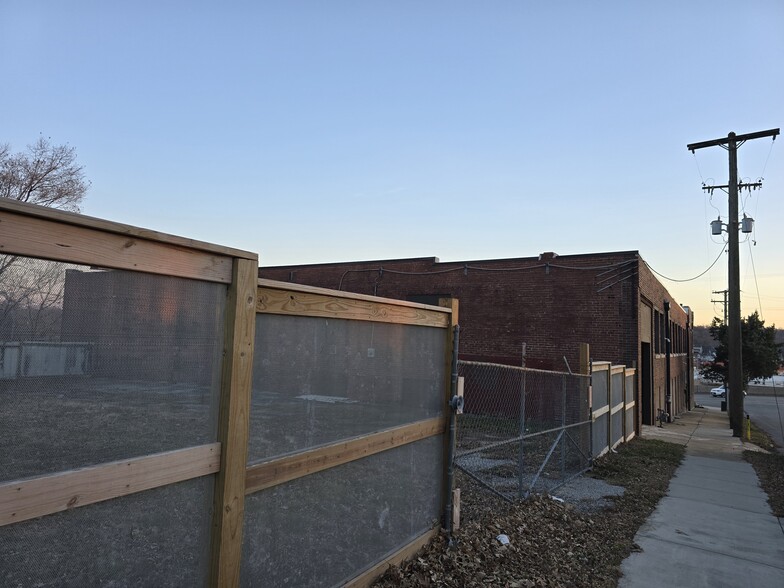 More Photos Of 6100 Wilson Ave, Kansas City Warehouse For Sale