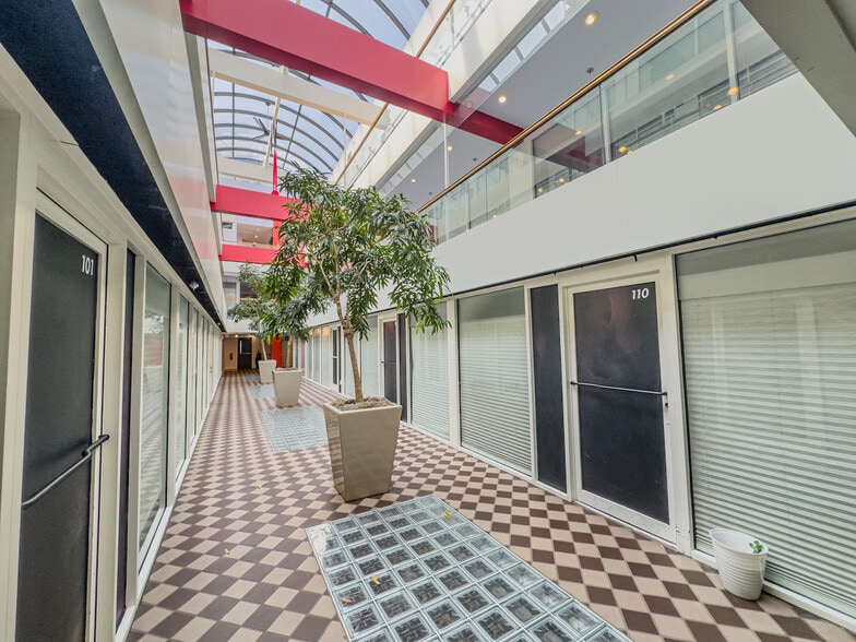 More Photos Of 110 Campbell Ave SW, Roanoke Apartments For Sale