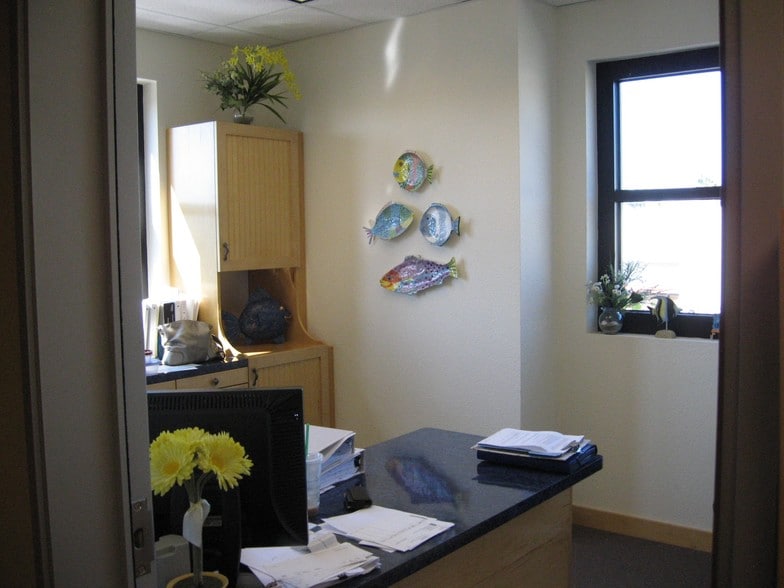 More Photos Of 1824 Empire Industrial Ct, Santa Rosa Research And Development For Lease