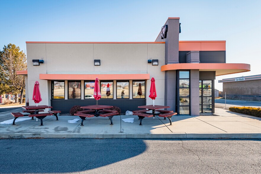 More Photos Of 7903 S Airport Rd, West Jordan Fast Food For Sale