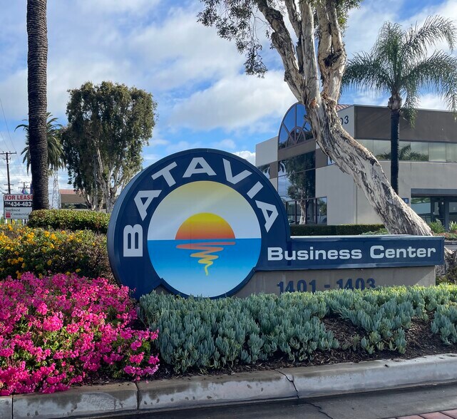 Primary Photo Of 1401 N Batavia St, Orange Research And Development For Lease