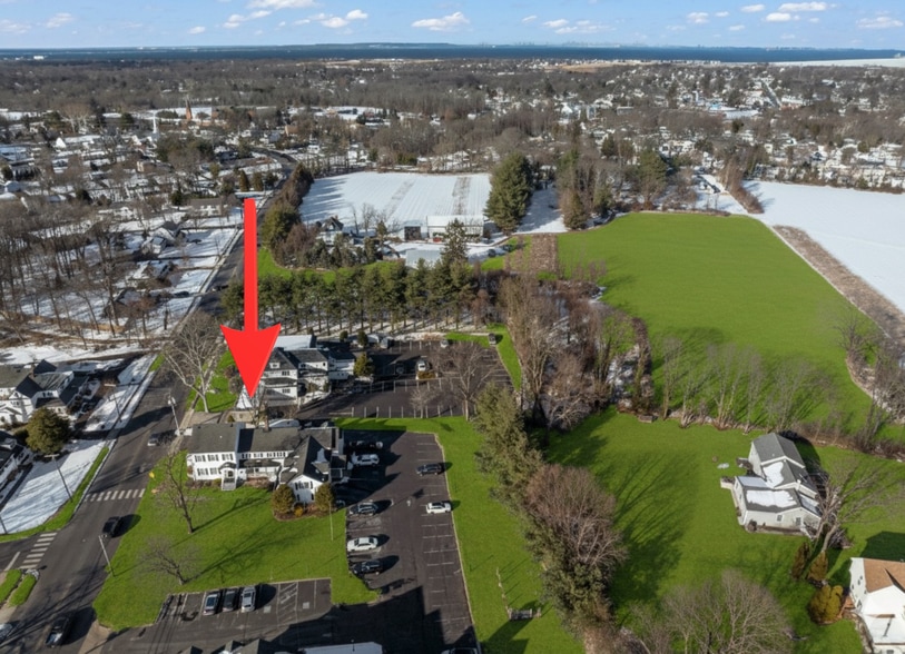 More Photos Of 113 tindall Rd, Middletown Office For Sale