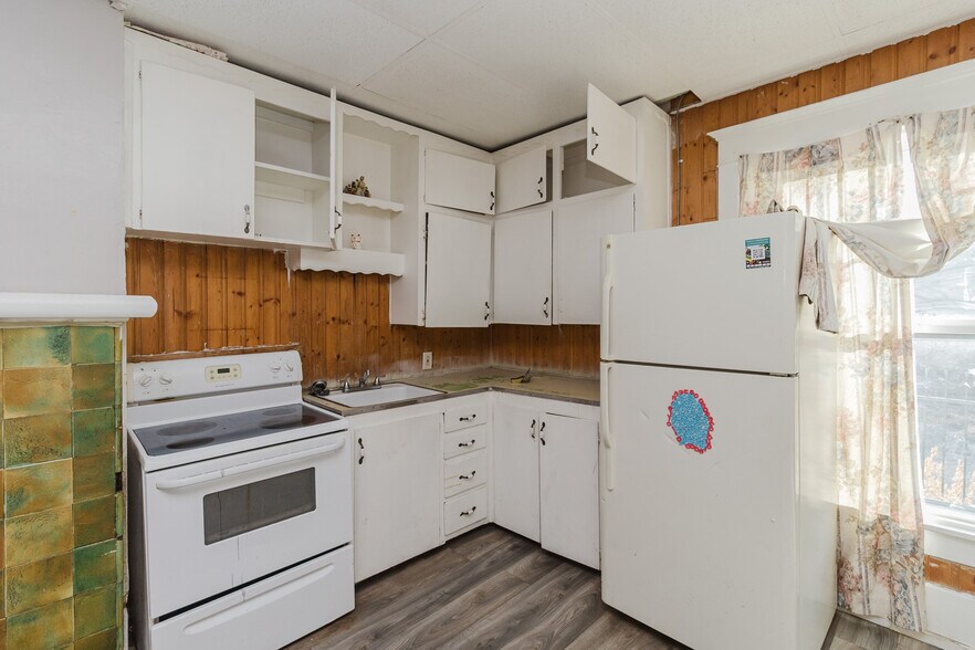 More Photos Of 638 N Broadway Ave, Wichita Multifamily For Sale