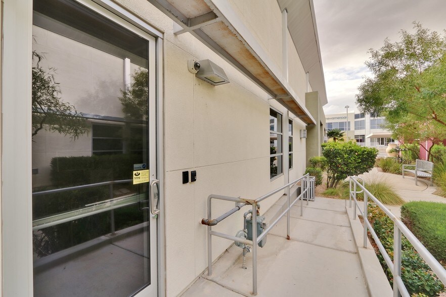 More Photos Of 8894 Spanish Ridge Ave, Las Vegas Office For Sale