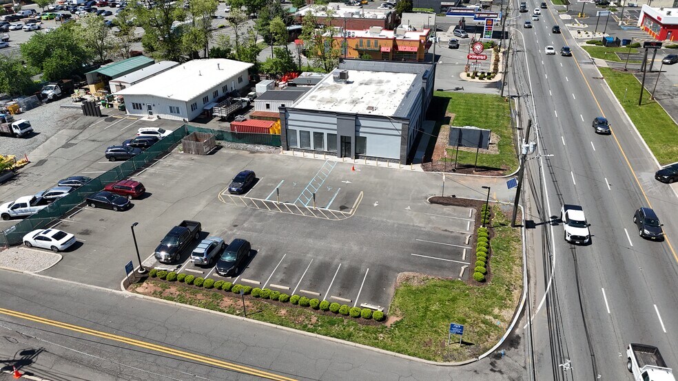 More Photos Of 2550 Us Highway 22 E, Union Township Freestanding For Lease