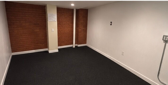 More Photos Of 891 Lexington Ave, Brooklyn Storefront For Lease