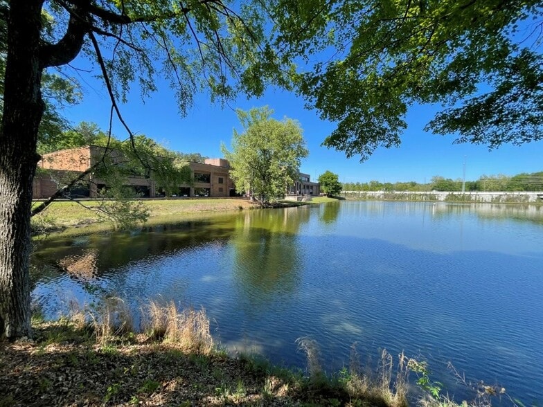 More Photos Of 3500 Riverside Dr, Macon-Bibb Religious Facility For Sale