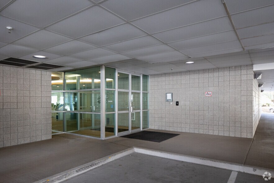 More Photos Of 999 Riverview Dr, Totowa Coworking Space