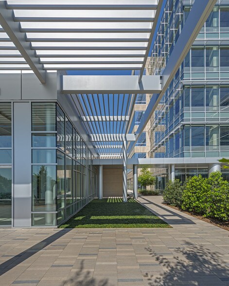 More Photos Of 3600 W Sam Houston Pky S, Houston Office For Lease