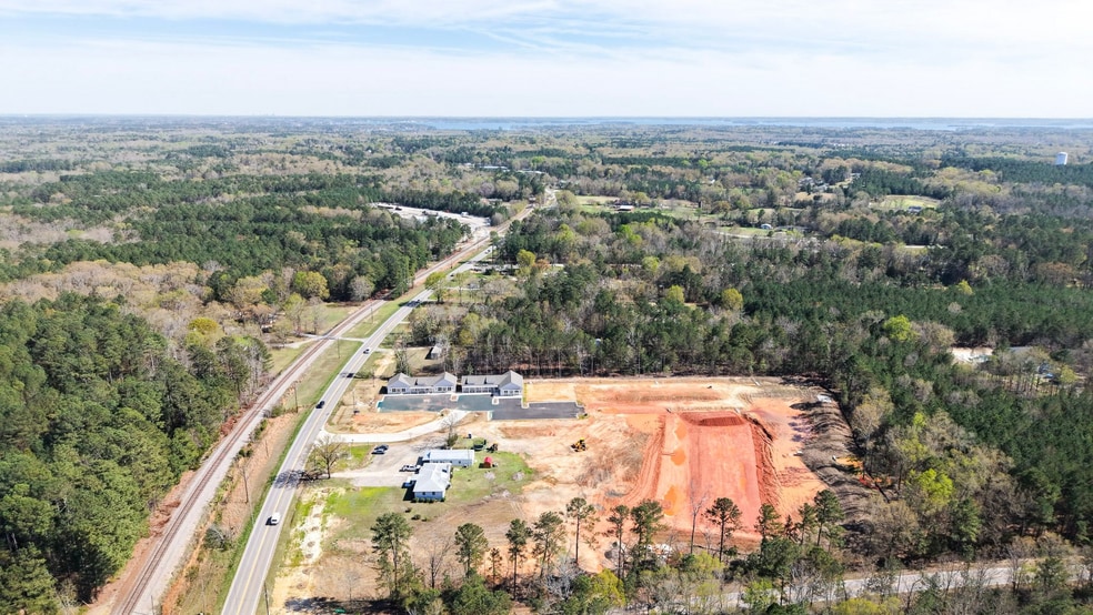 More Photos Of 575 Chapin Rd, Chapin Flex For Lease