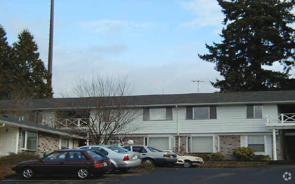 More Photos Of 13500 SE Linden Ln, Milwaukie Apartments For Sale