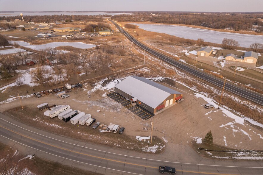 More Photos Of 815 E 1st Ave, Osakis Flex For Lease