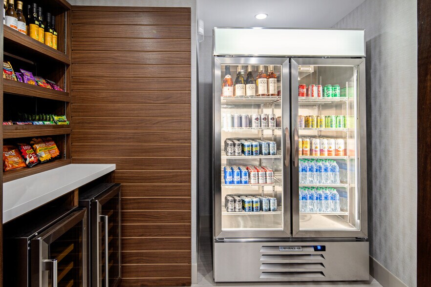 More Photos Of 9010 W Front Rd, Atascadero Hotel For Sale