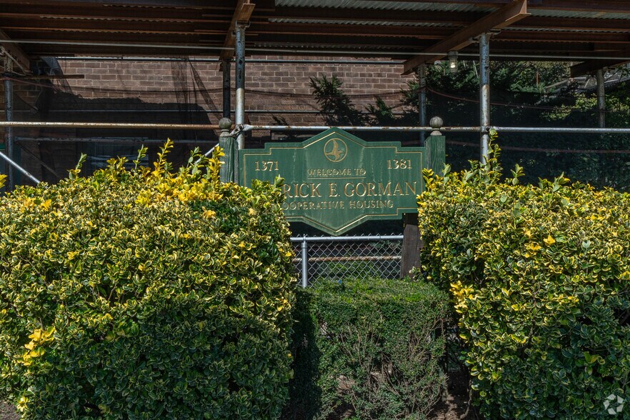 More Photos Of 1381 Linden Blvd, Brooklyn Apartments For Lease