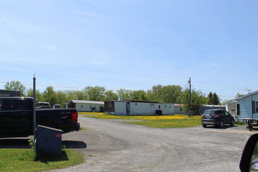 More Photos Of 50 Davis St, Presque Isle Multifamily For Sale