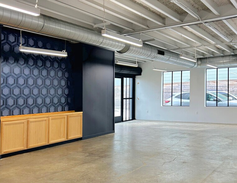 More Photos Of 1224 Houston Ave, Houston Loft Creative Space For Lease