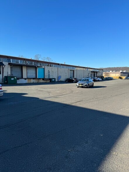 More Photos Of 1011 Rt 22 E, Mountainside Warehouse For Lease