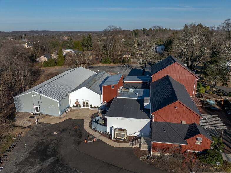 More Photos Of 6123 Lower York Rd, New Hope Specialty For Sale