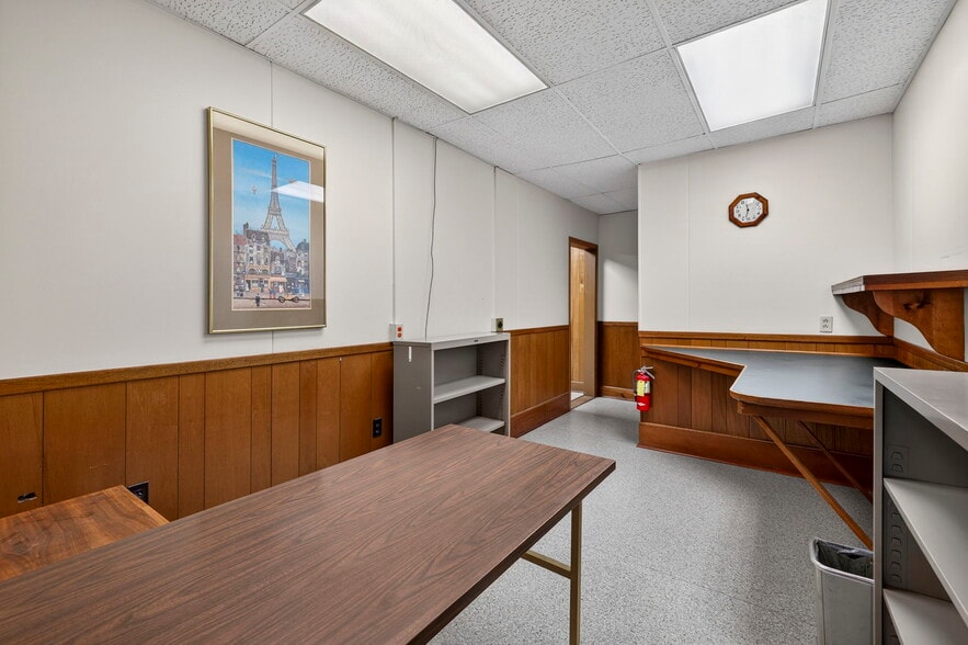 More Photos Of 314 N Braddock St, Winchester Office For Sale