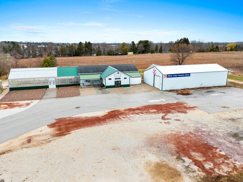 More Photos Of 5814 Calumet Ave, Manitowoc General Retail For Sale