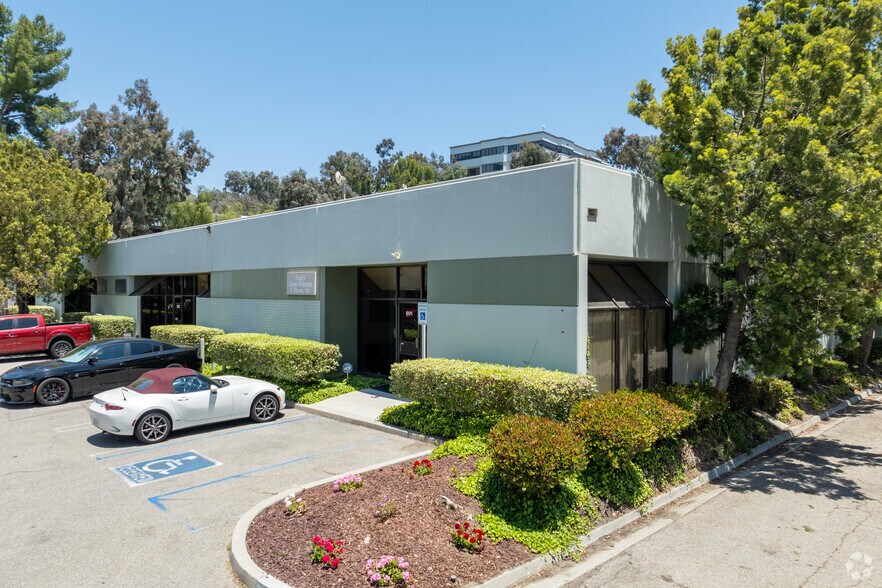 More Photos Of 31121-31131 Via Colinas, Westlake Village Unknown For Sale