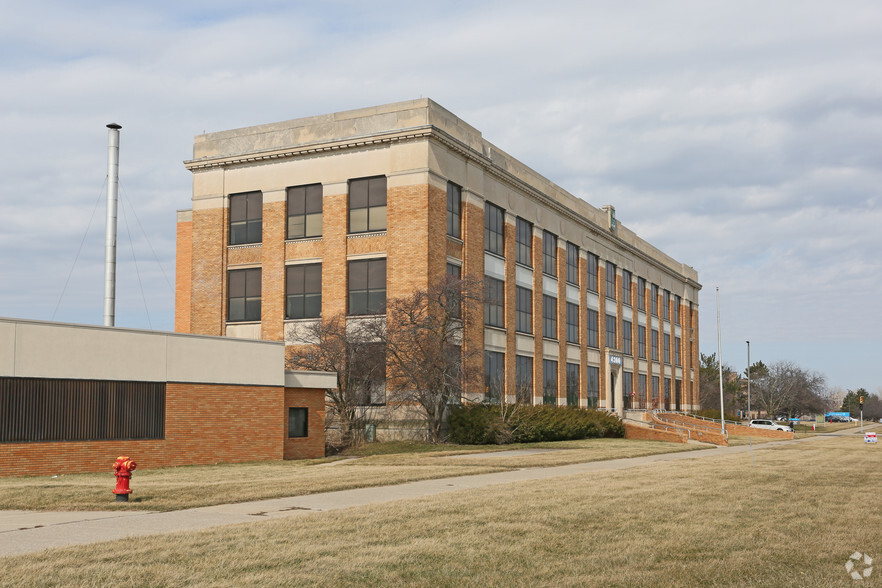 Primary Photo Of 4300 S Saginaw St, Flint Office For Sale