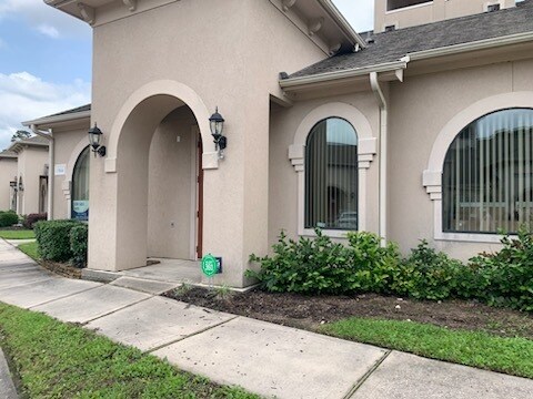 More Photos Of 13644 Breton Ridge St, Houston Medical For Sale