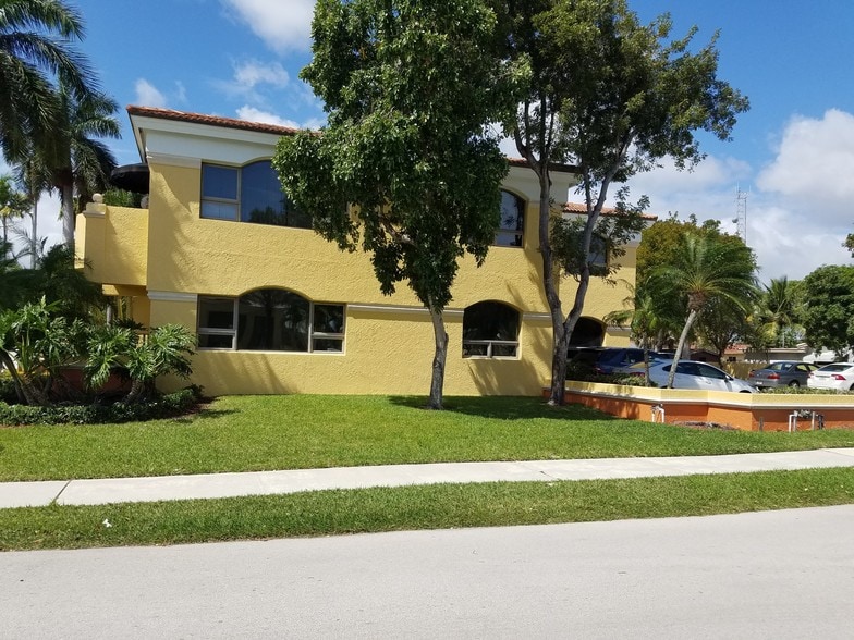 More Photos Of 461-481 E Hillsboro Blvd, Deerfield Beach Office For Lease