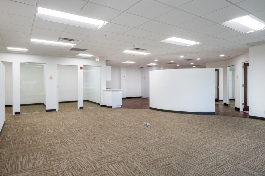 More Photos Of 60 Long Ridge Rd, Stamford Office For Lease