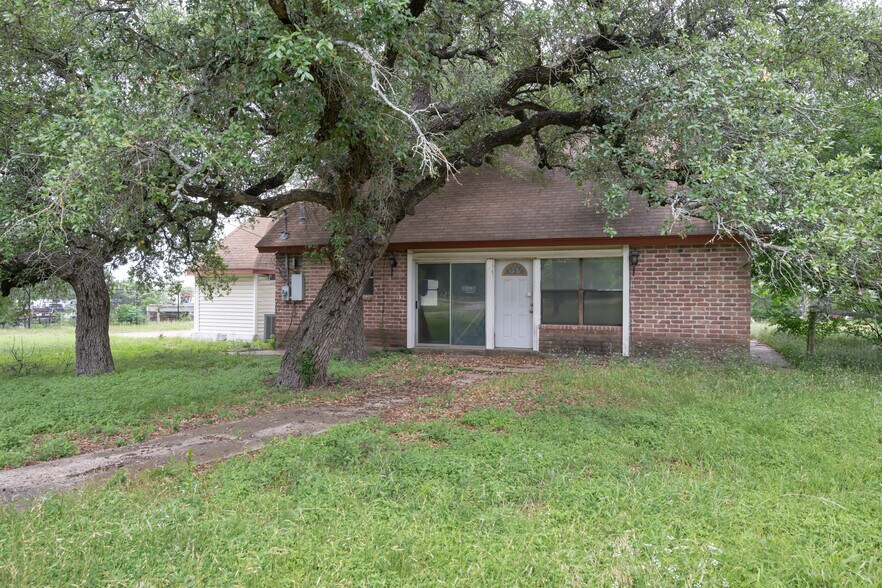 More Photos Of 1107 Leander Dr, Leander Land For Sale