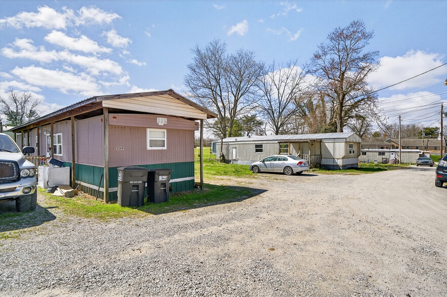 More Photos Of 214 Woodlawn Ave E, Jamestown Manufactured Housing Mobile Home Park For Sale