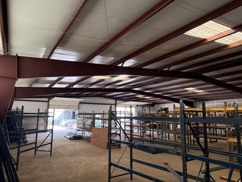 More Photos Of 41 Hart St, Nashville Warehouse For Lease