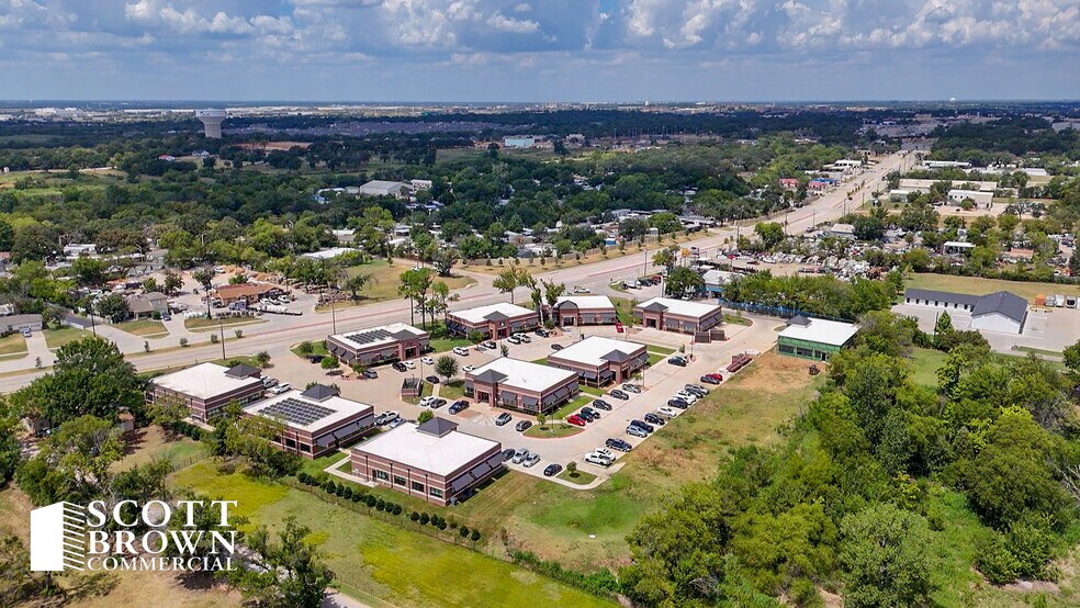 More Photos Of 2411-2421 Fort Worth Dr, Denton Medical For Lease