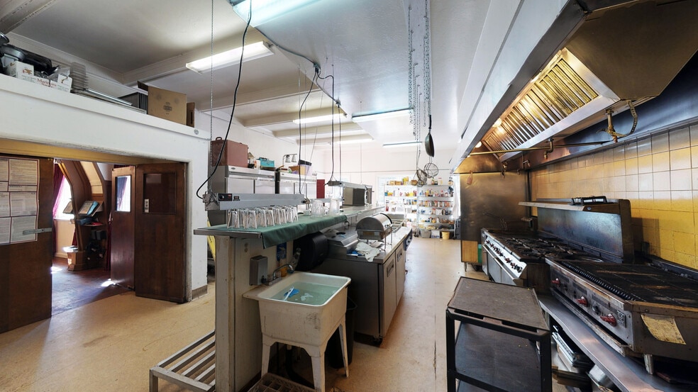 More Photos Of 800 Arrowhead Villa Rd, Lake Arrowhead Lodge Meeting Hall For Sale