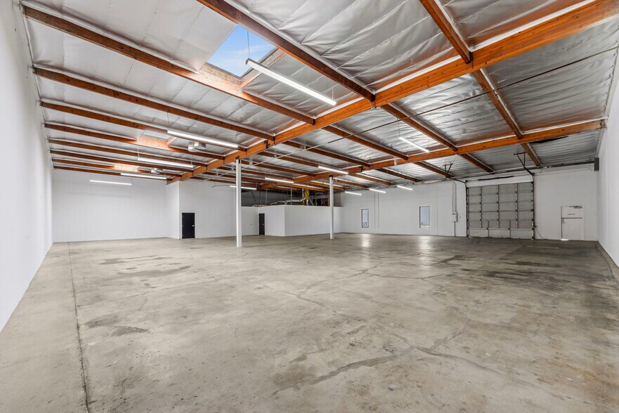 More Photos Of 20600 Gramercy Pl, Torrance Light Manufacturing For Lease