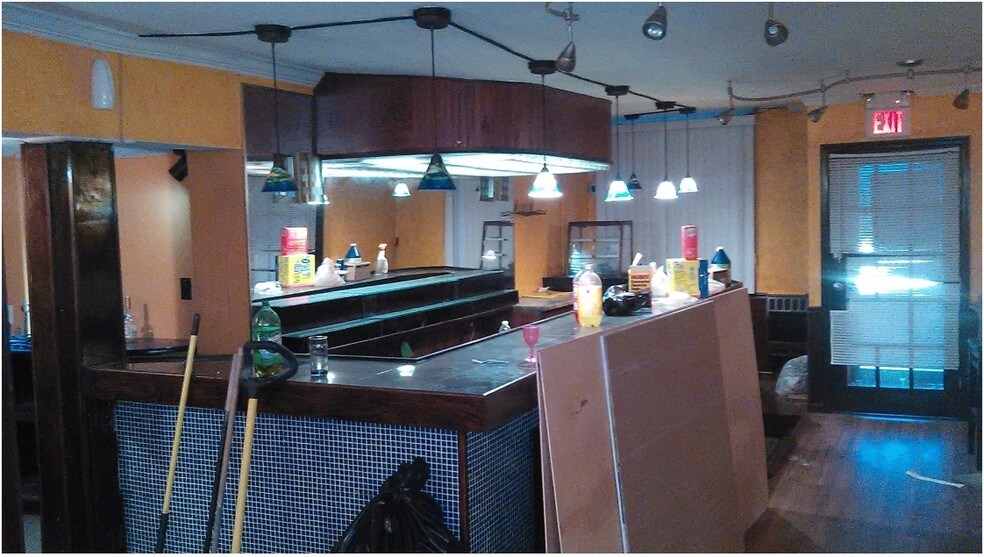 More Photos Of 3810-3814 32nd St, Union City Restaurant For Sale